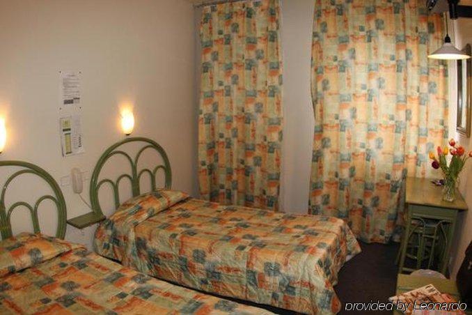 Garden Hotel Toulouse Phòng bức ảnh
